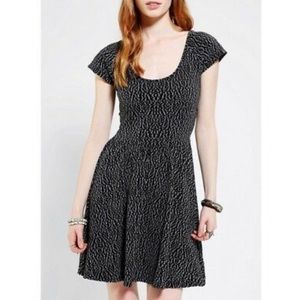 ✨{Sparkle & Fade} Black Texture Skater Dress👁‍🗨